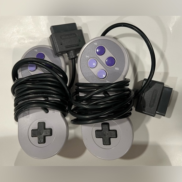 Original 1991 Super Nintendo Bundle Console/Power Cable/Controllers FLAWED - Picture 3 of 12